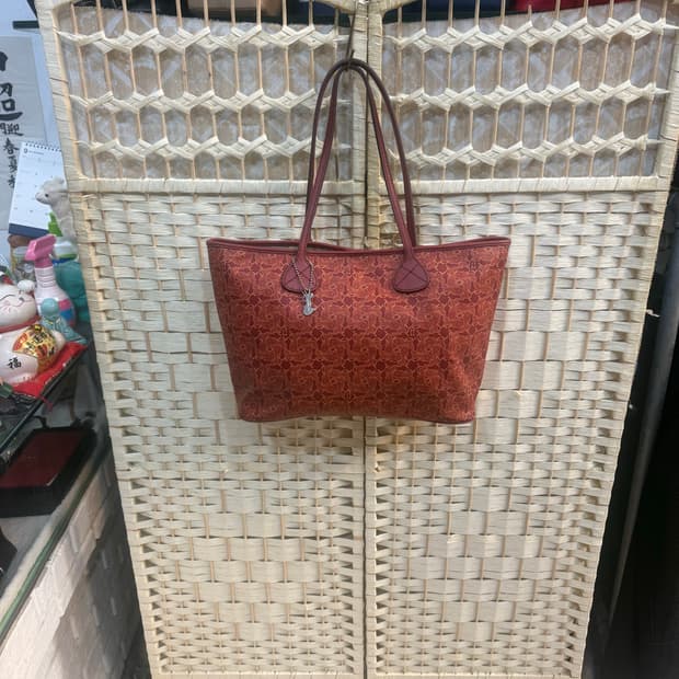 정품 셀린느 쇼퍼백 팝니다