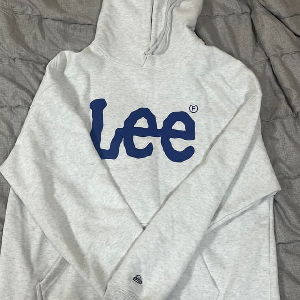 Lee 리 후드티