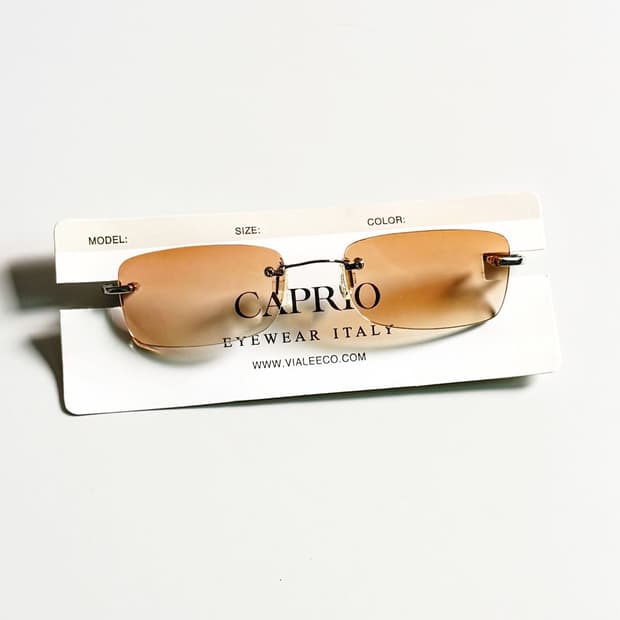 CAPRIO 무테 스퀘어 메탈 프레임 빈티지 틴트 선글라스