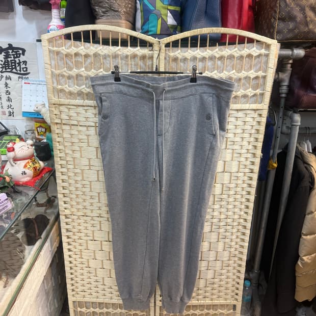 36 정품 몽클레어 조거팬츠 팝니다