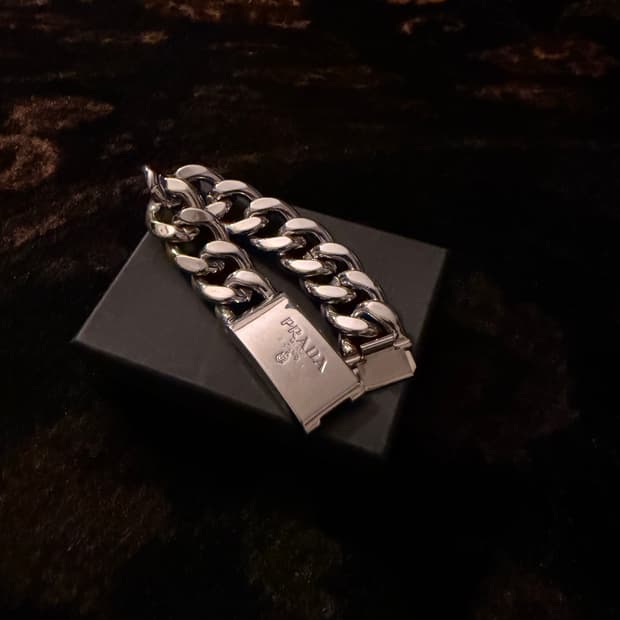 프라다 체인팔찌