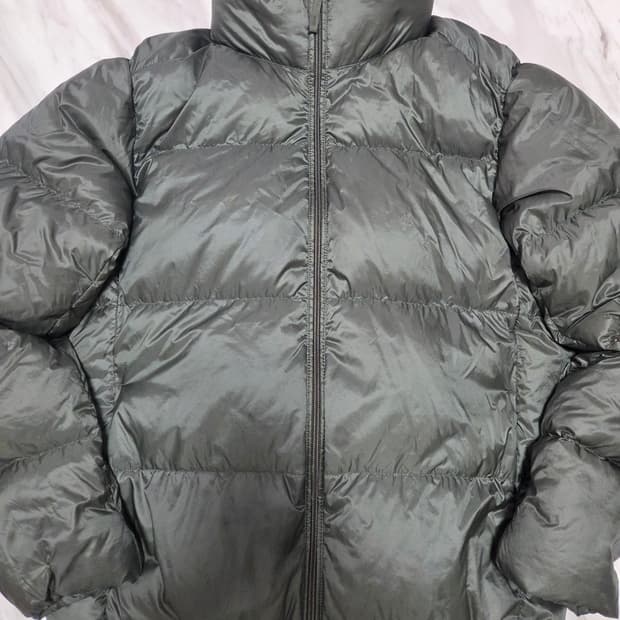 유니클로  울트라 라이트 다운 자켓