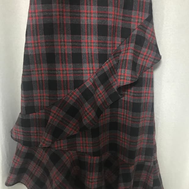 빈티지 러플 디테일 체크 스커트