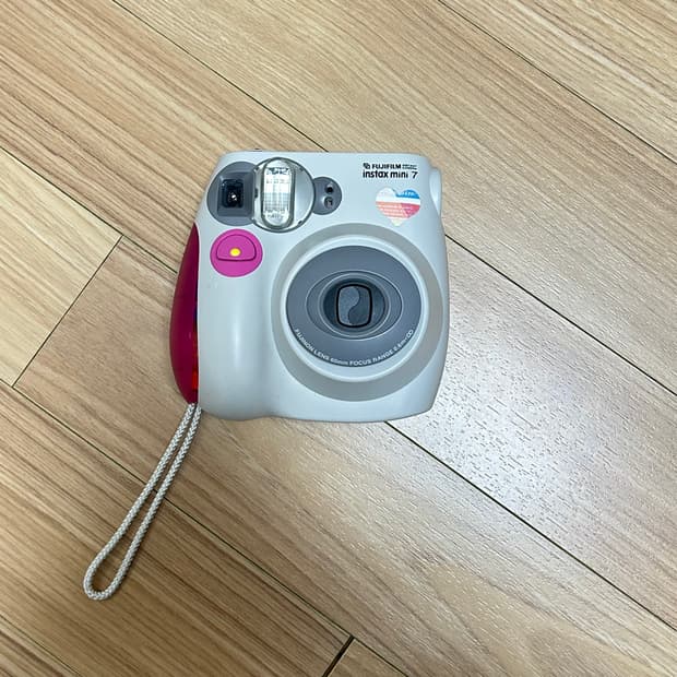 인스탁스 미니7 카메라