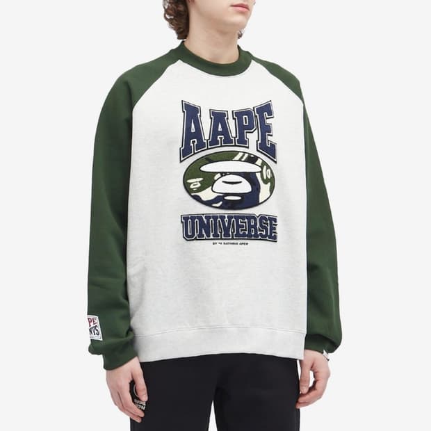APE 로고 패치 스웻셔츠