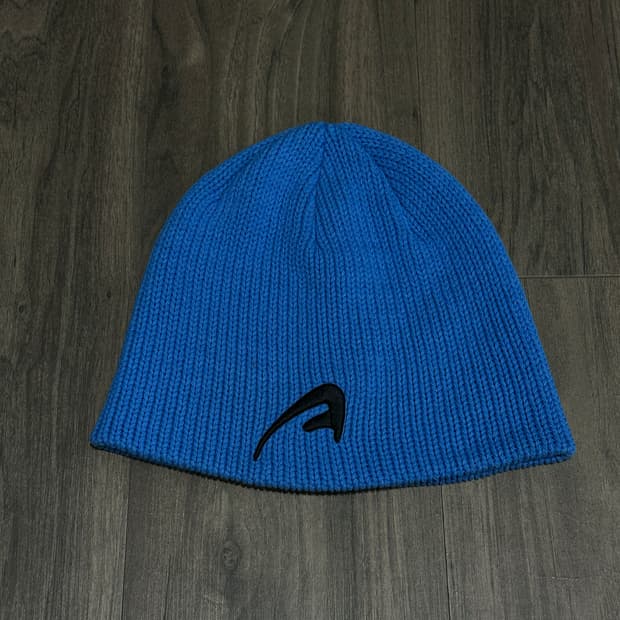 아더에러 에이픽 비니