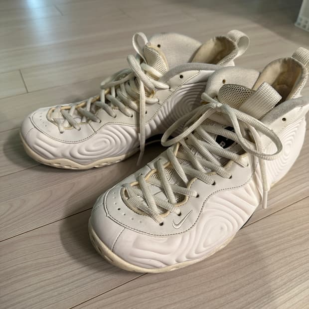 꼼데가르송 나이키 폼포짓 270 화이트