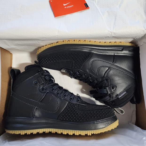 [255] 나이키 루나 포스1 덕부츠 블랙 팝니다