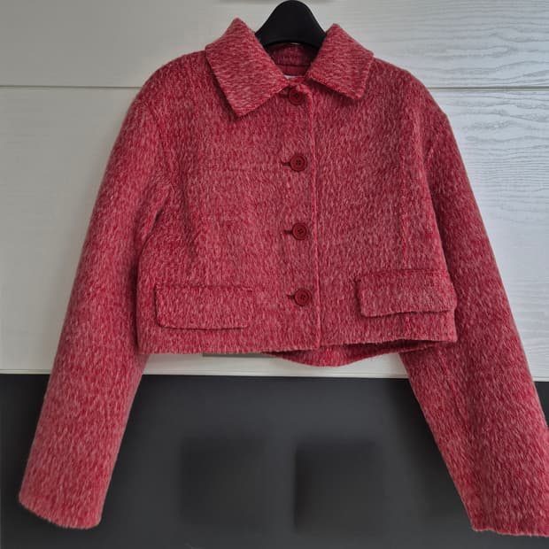 Che Che. 크롭 울자켓