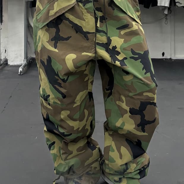 VTG 카모플라쥬 와이드 나일론 팬츠