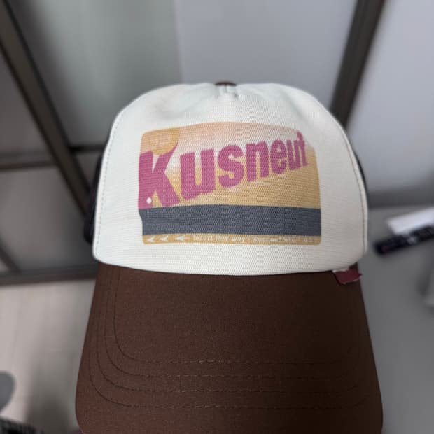 kusneuf 트러커캡