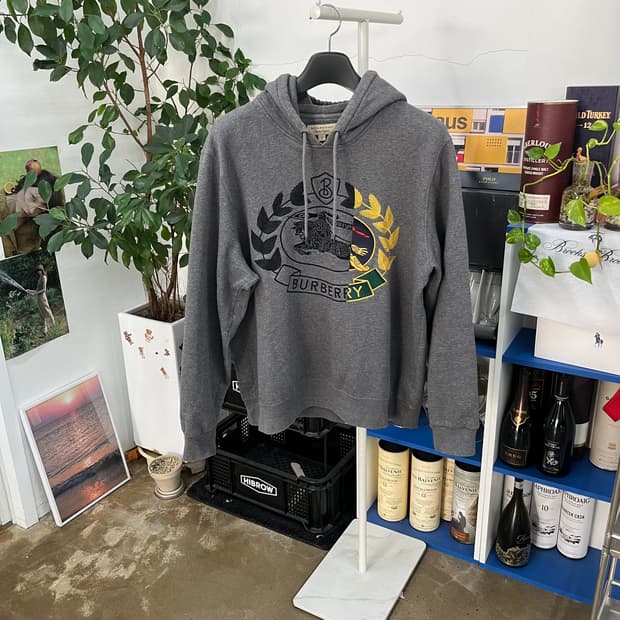 버버리 크레스트로고 스웻후드 XL