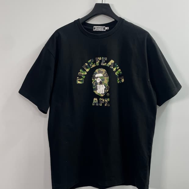 베이프 X 언디피티드 카모 반팔티 (on.669)  