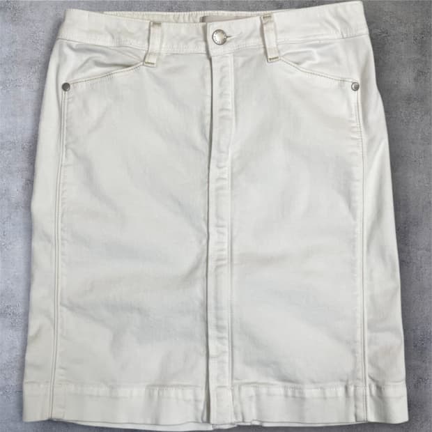리바이스 레이디 스타일 화이트 하트포켓 데님 미니스커트