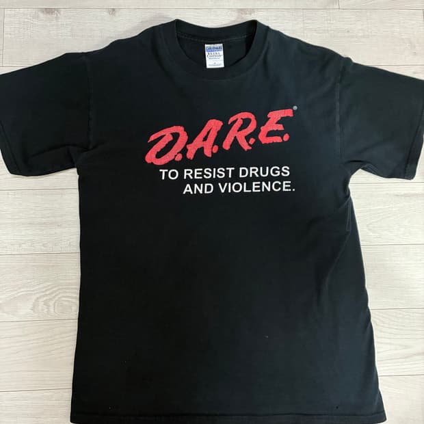 Dare 티셔츠
