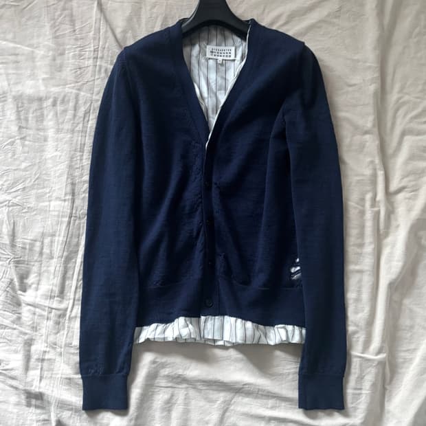 마르지엘라 디스트레스드 울 가디건