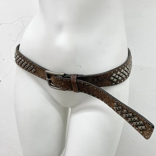 리얼레더 스터드 펀칭 버클 벨트