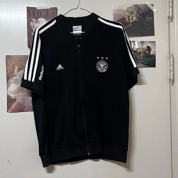 아디다스 반팔 져지 블랙 스포티 