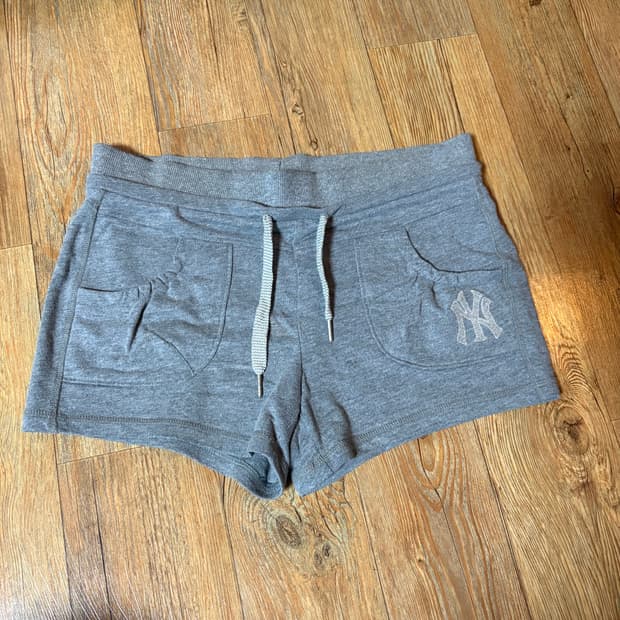 뉴에라 숏 팬츠