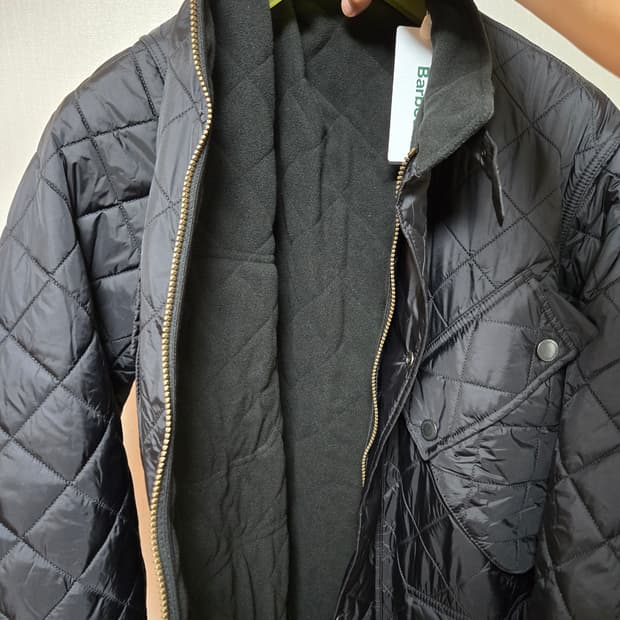 바버 인터내셔널 퀼팅 자켓 25FW