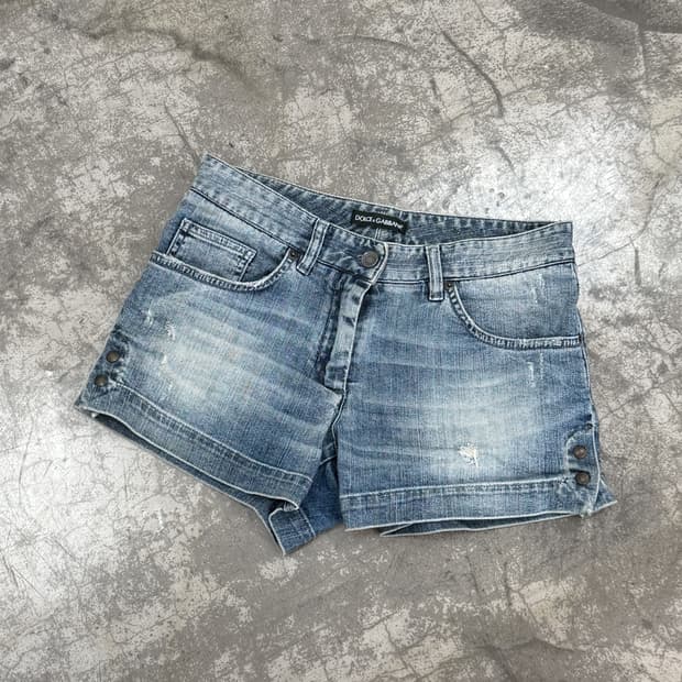 돌체앤가바나 빈티지 워싱 로고 플레이트 데님 쇼츠