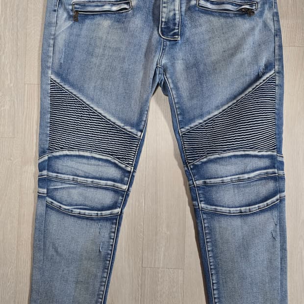 발망  남자 청바지.   싸이즈 35~36