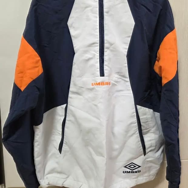 엄브로 아노락 후드 바람막이