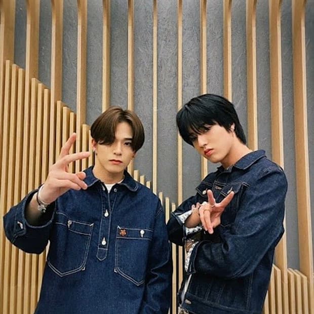 디올 오블리크 데님(청) 자켓 44 사이즈 판매 합니다.