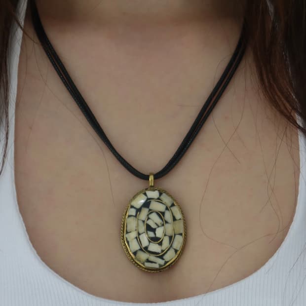 Indian necklace 006 black