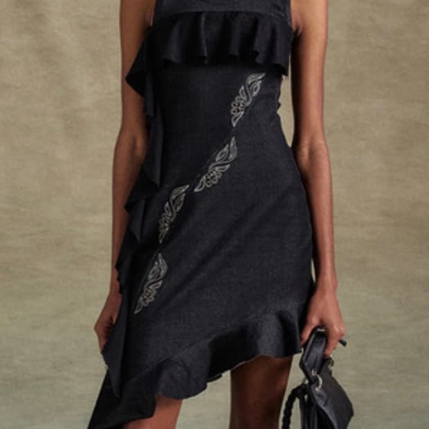 앤더슨벨 FLOW RUFFLE DRESS