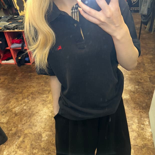 버버리 정품 반팔카라티 