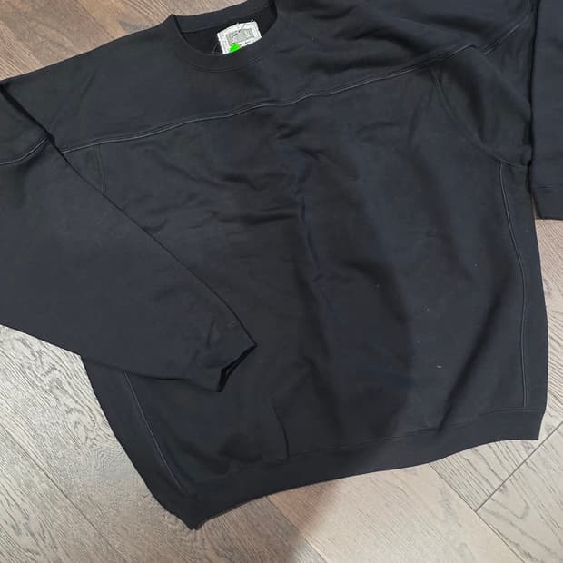 C.E CavEmpt 블랙 스웨트셔츠 L사이즈