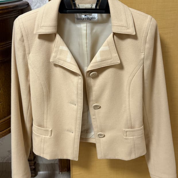 꾸레쥬 아이보리 베이지 자켓