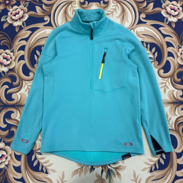 (S)오클리 Okaley 폴라텍 하프집업