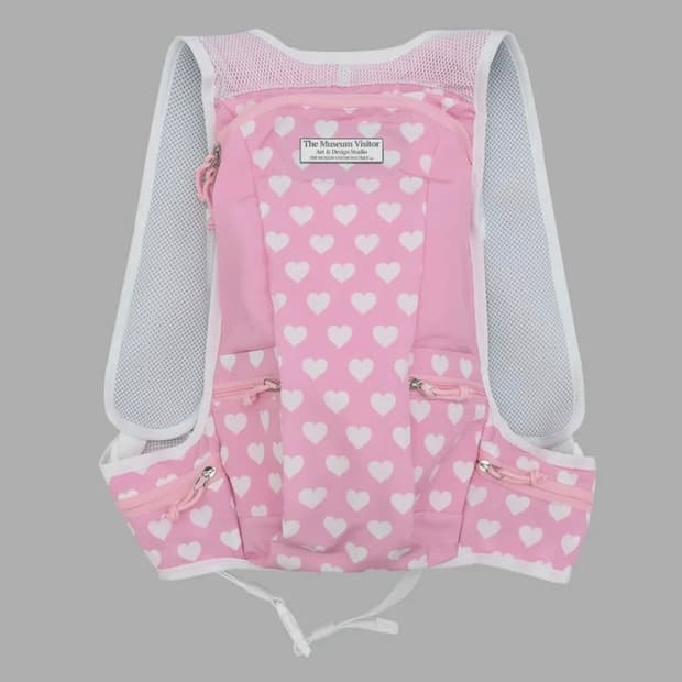 더뮤즈엄비지터 mesh mountaineering bag 하트 백팩