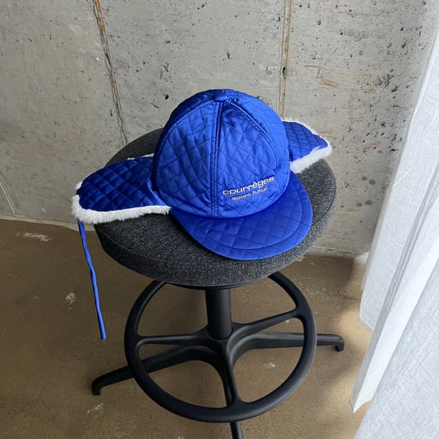 꾸레쥬 퀼티드 이어플랩 캡