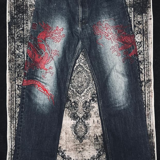 카라쿠리타마시 오리엔탈 레드 드래곤 엠브로이더드 데님 34