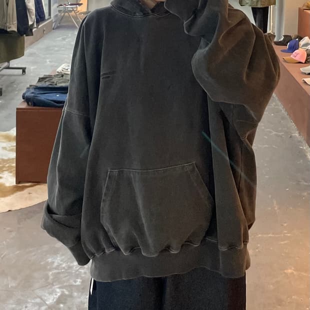 언더 마이카 피그먼트 후드티 H2153