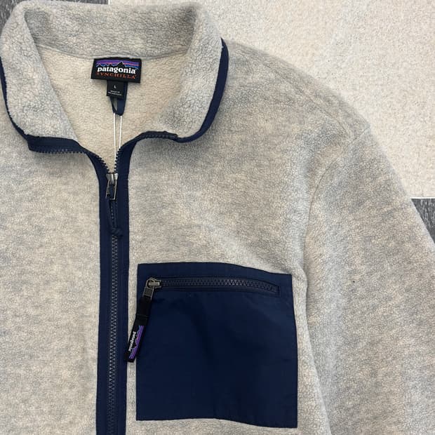 파타고니아 신칠라 오트밀/네이비 집업 자켓