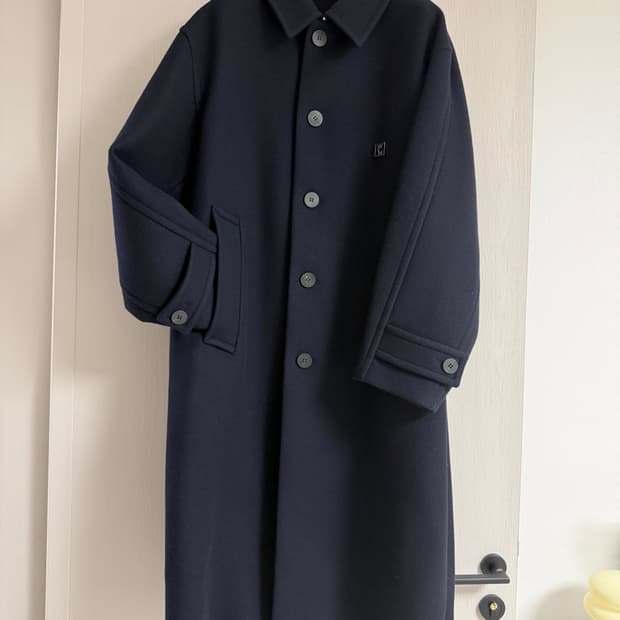 [48] 우영미 24fw 발마칸 코트 네이비 색상