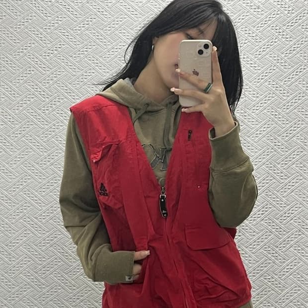 아디다스 고프코어  피싱 빈티지 레드 조끼 베스트 105 C06421