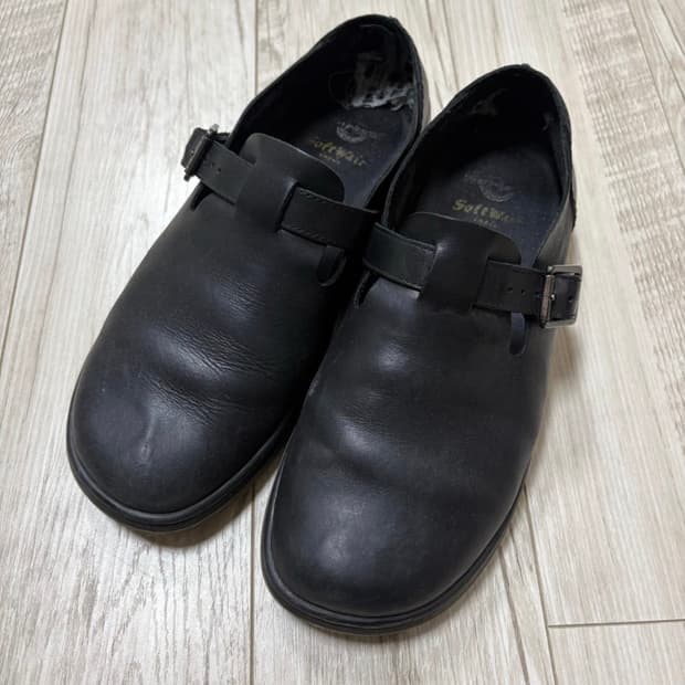 닥터마틴 패트리샤 블랙 uk7