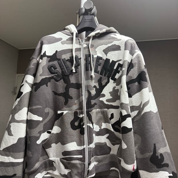 슈프림 25fw 후드집업