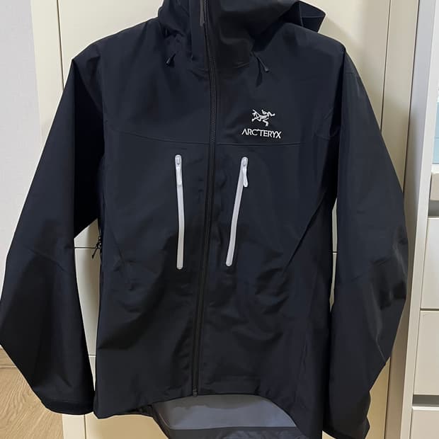 아크테릭스 알파 sv 자켓 오르카