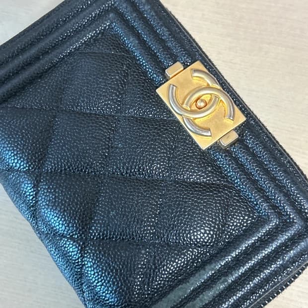 샤넬보이카드지갑