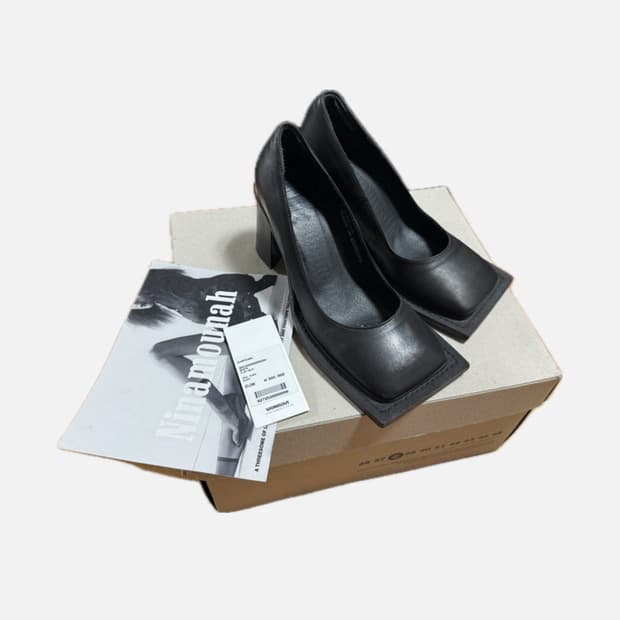 ninamounah 하울 펌프스 블랙