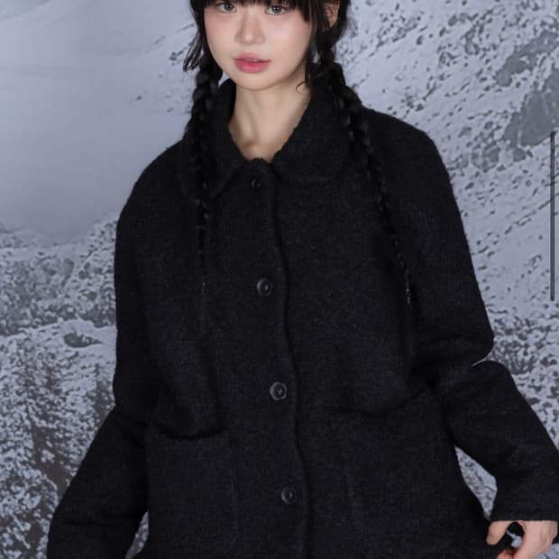 나이엔 라운드 플라켓 숏 코트