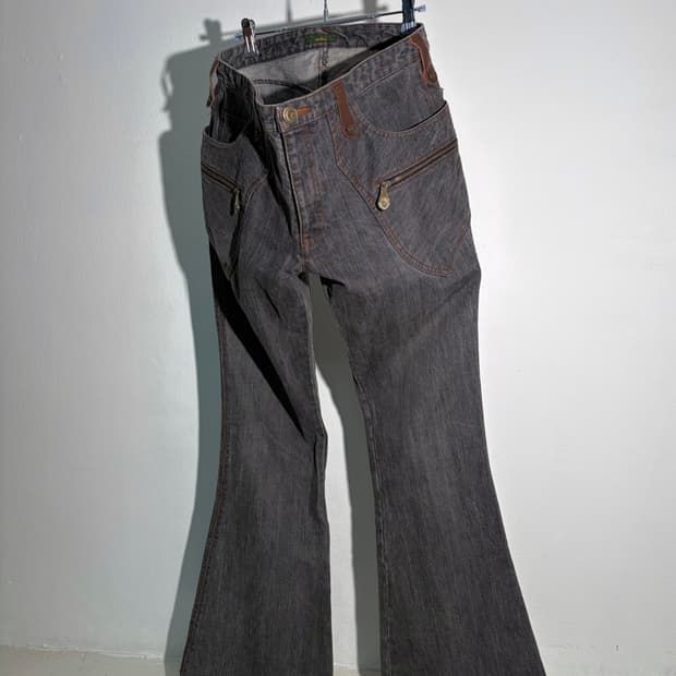 Obelisk 오벨리스크 데님 플레어 팬츠