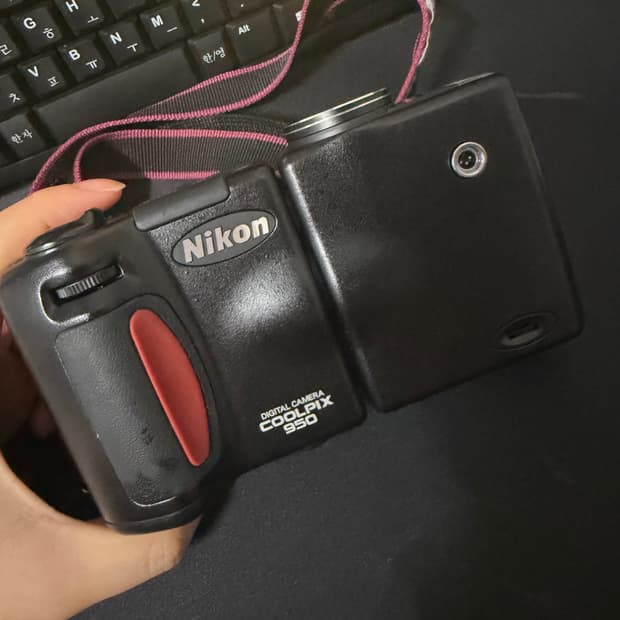 니콘 쿨픽스 950