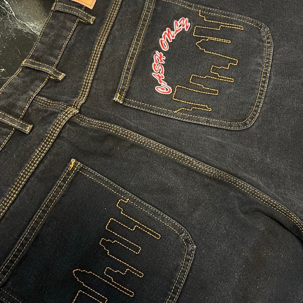 cash only 백포켓 자수 흑청데님